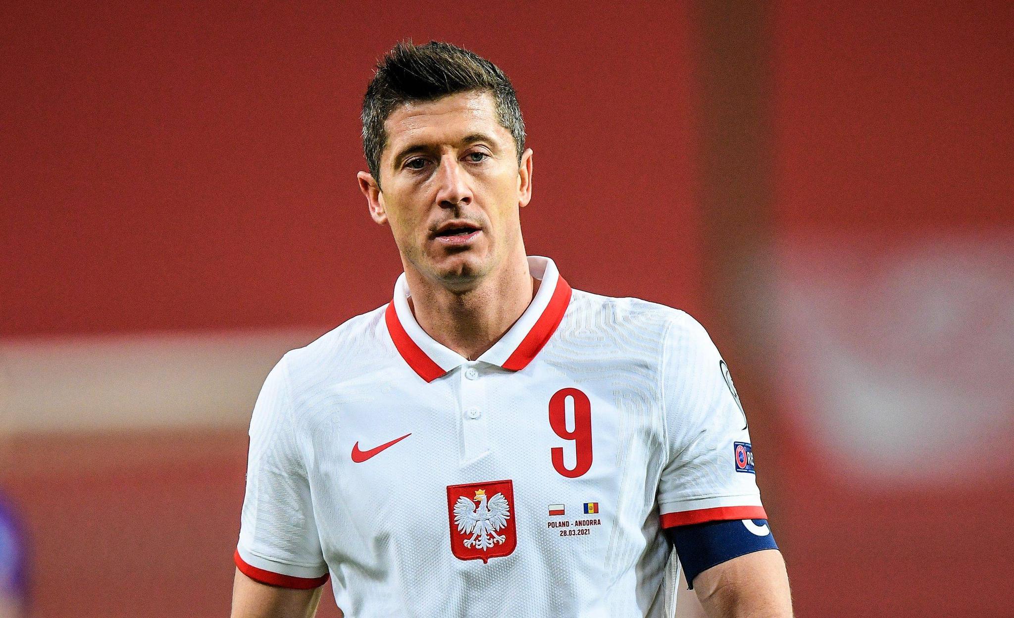 广州队再遭质疑备战意甲莱万多夫斯基在塞尔维亚队比赛中伤愈复出，现场解说直呼：Karsa连续十二场比赛得分超过关键助攻的简单介绍