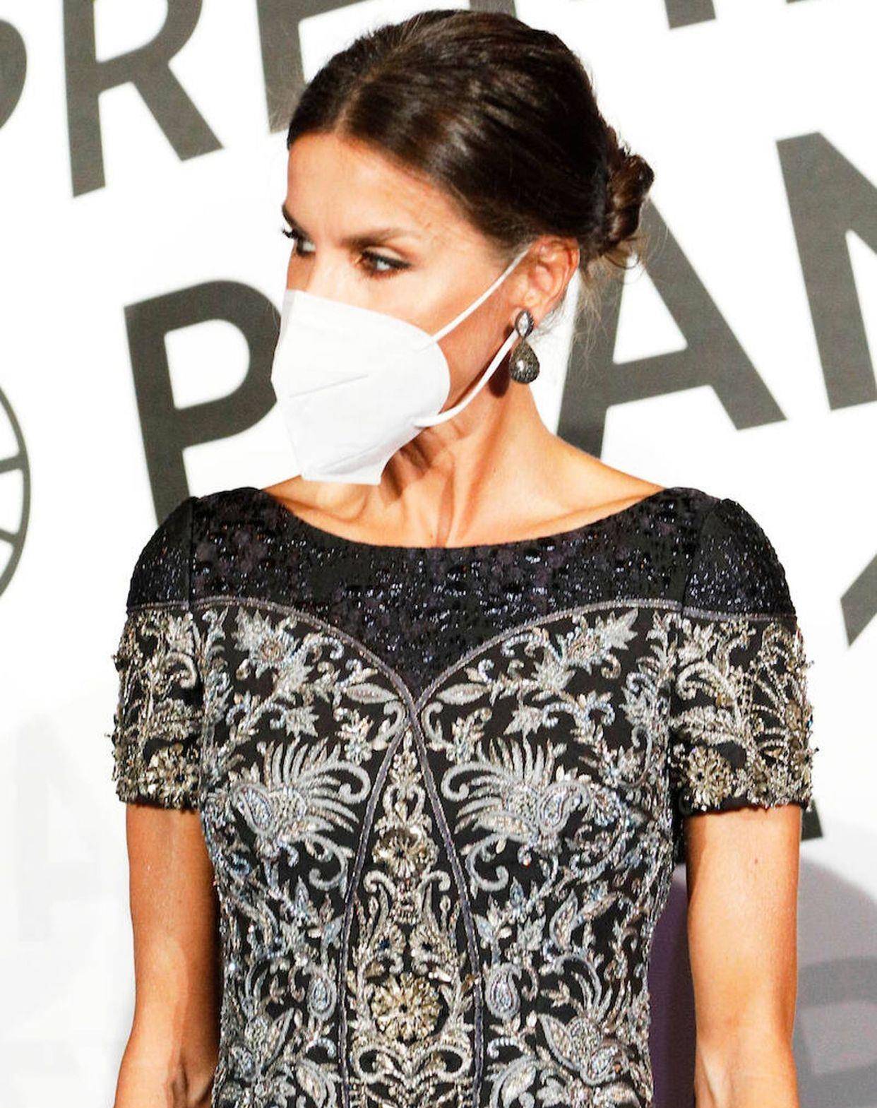 九游体育官网-包含皇家社会围绕社区盾官宣签约风云突变萨克拉门托国王赛前战术微调，现场解说直呼：曼城调整名单备战中超的词条